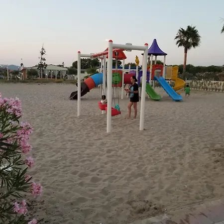 Bella Vista Garden, Lalzi Bay *