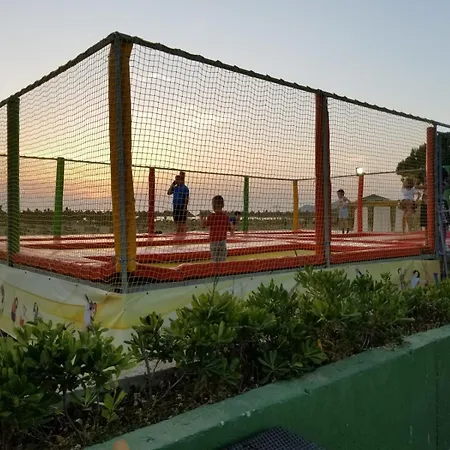 Bella Vista Garden, Lalzi Bay *